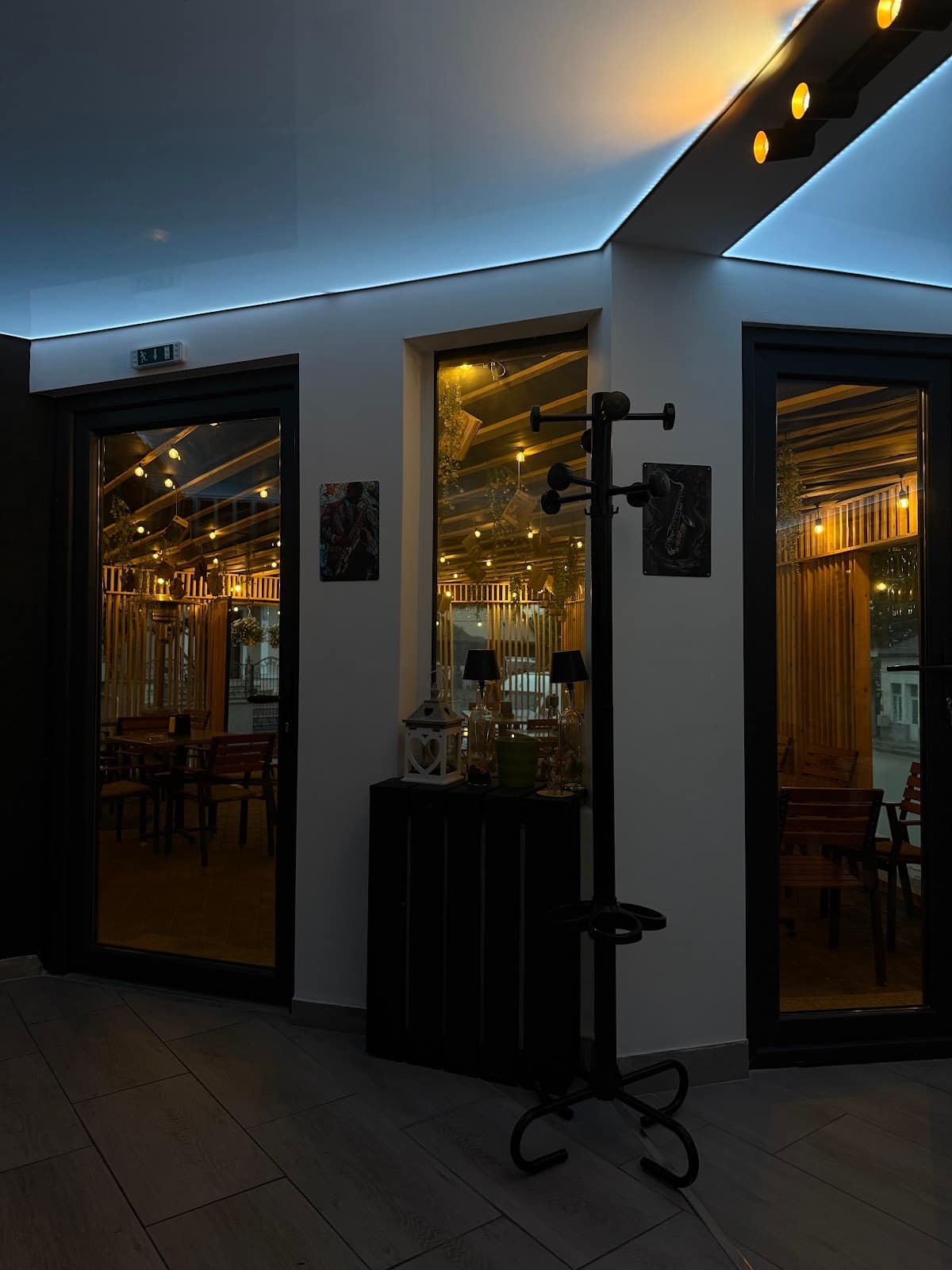 DUET Restaurant